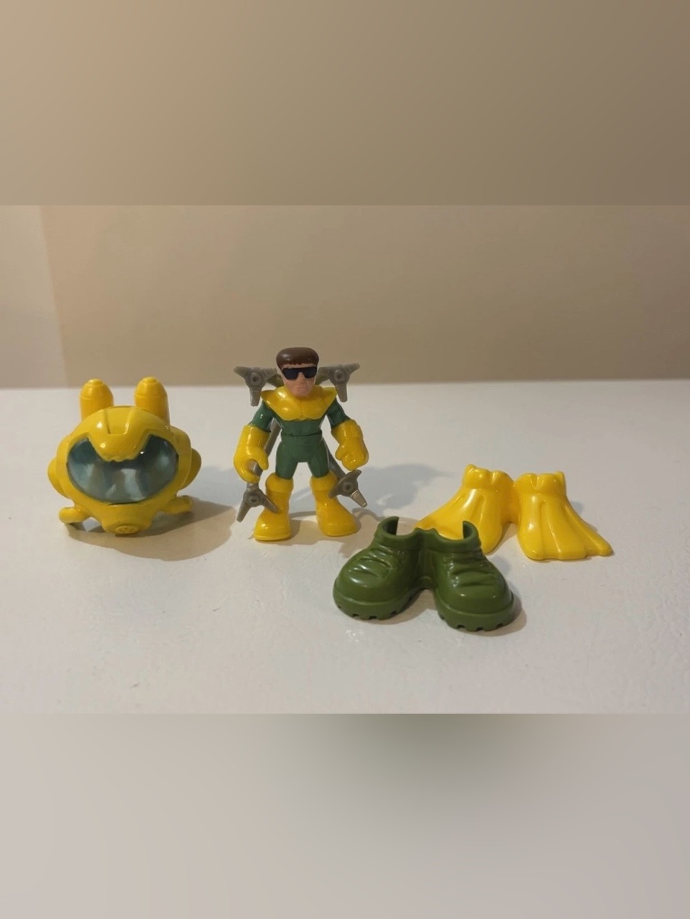 3/15$ 🐸 Playskool Marvek Super Hero Adventures DOC OCK Figure Scuba & Tentacles